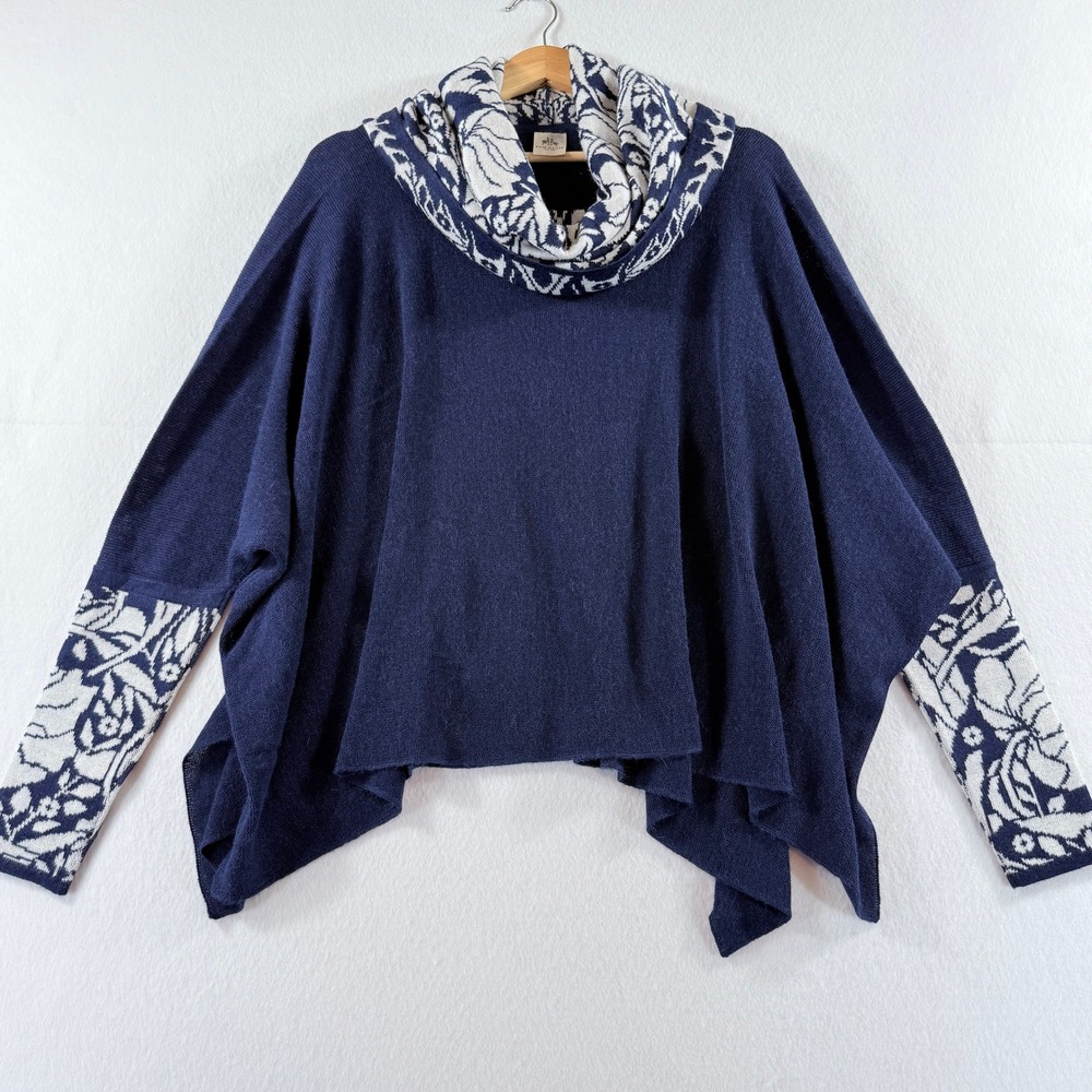 Tom Gutie Poncho Sweater Womens‎ OS Blue White Baby Alpaca Floral Yovana Flores